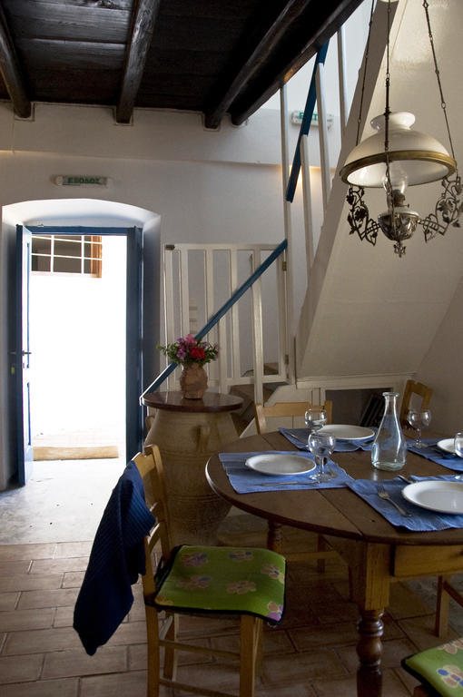 Τhe White Houses Makrýgialos 部屋 写真