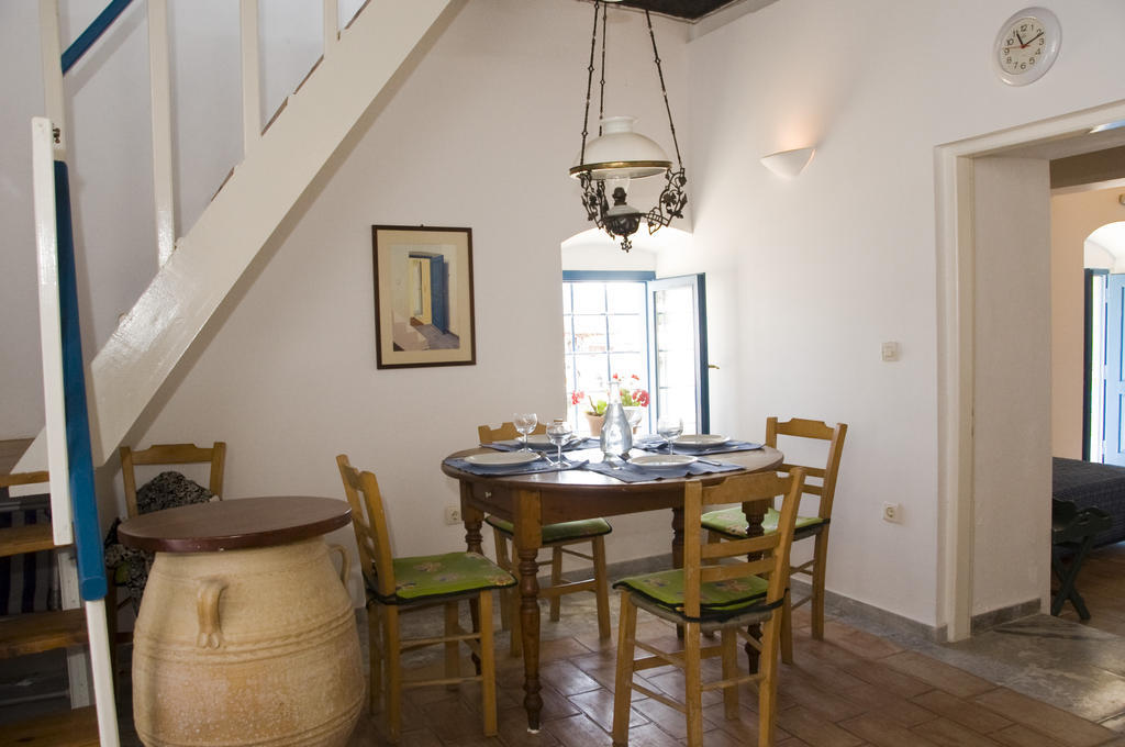 Τhe White Houses Makrýgialos 部屋 写真